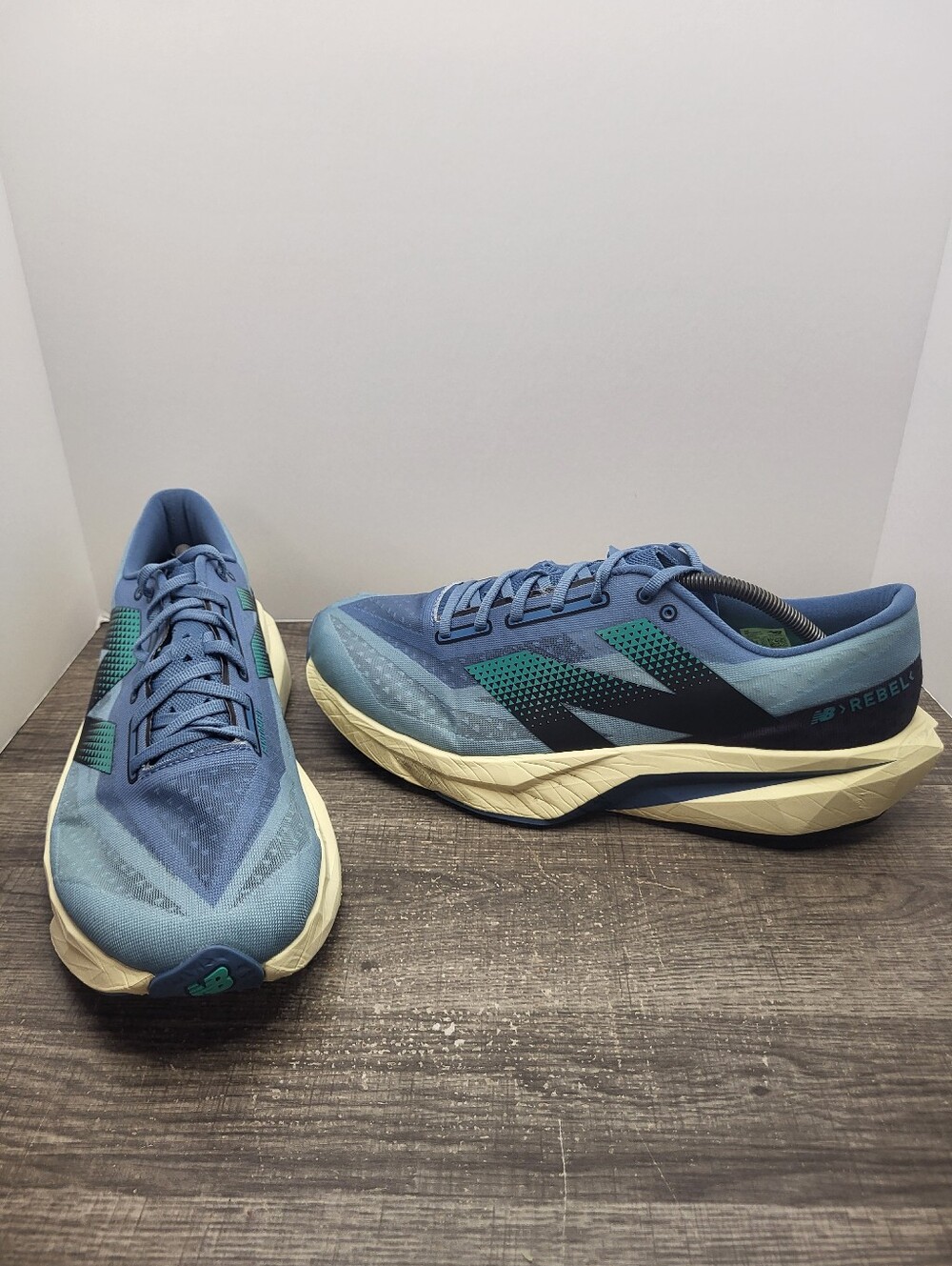 New Balance FuelCell Rebel V4 Blue Running Shoes Men's Size 13 EE